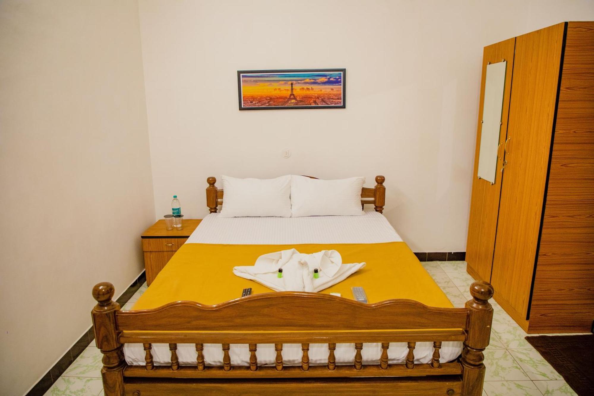 Maison Blanche Near Rock Beach Hotel Pondicherry Luaran gambar