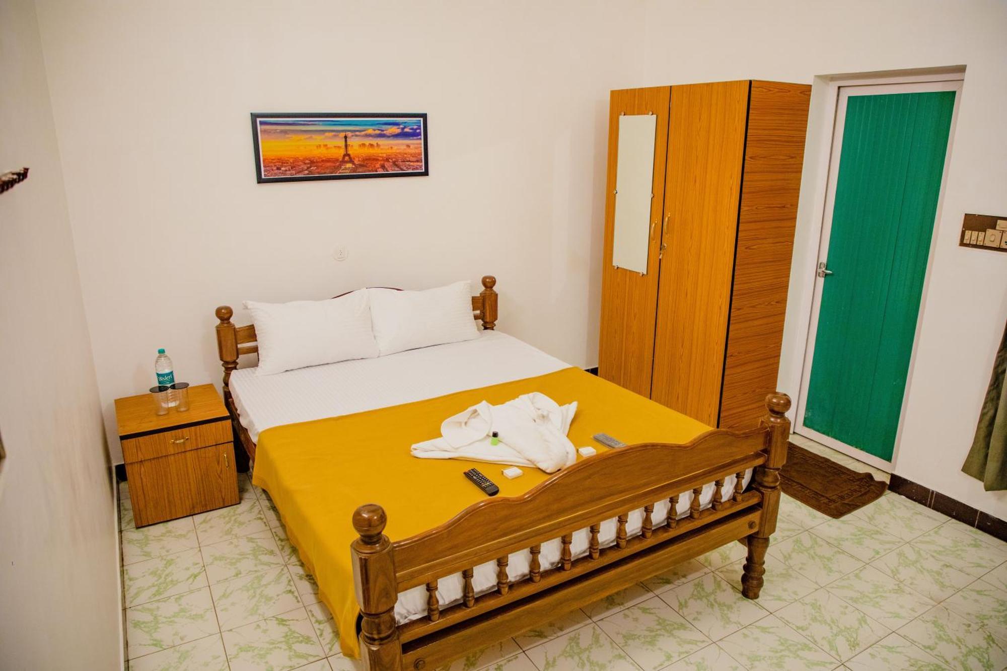 Maison Blanche Near Rock Beach Hotel Pondicherry Luaran gambar