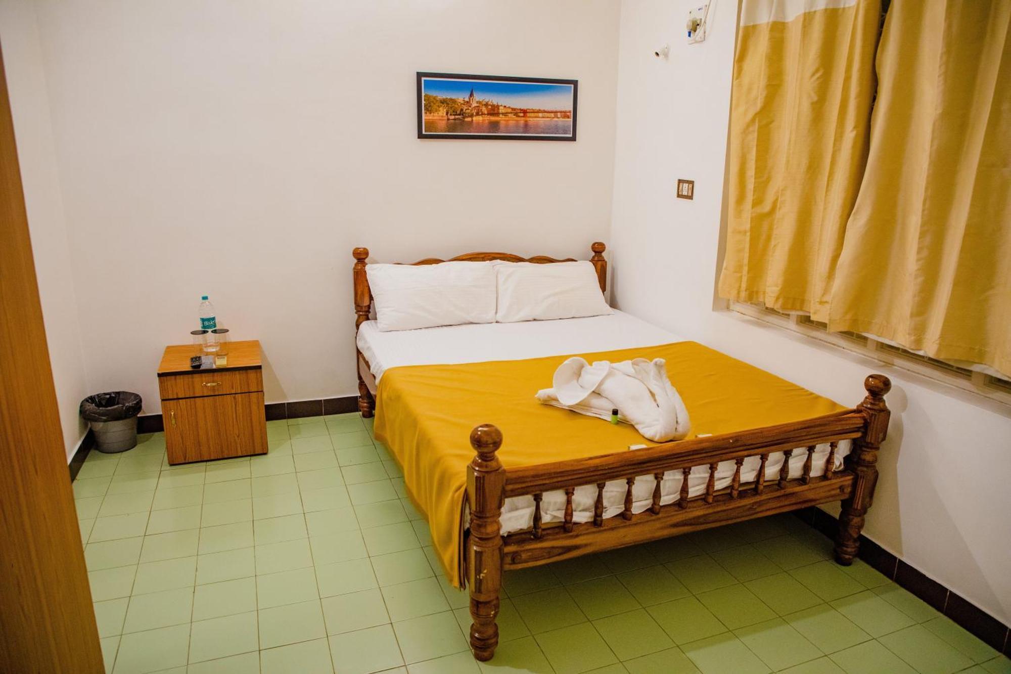 Maison Blanche Near Rock Beach Hotel Pondicherry Luaran gambar