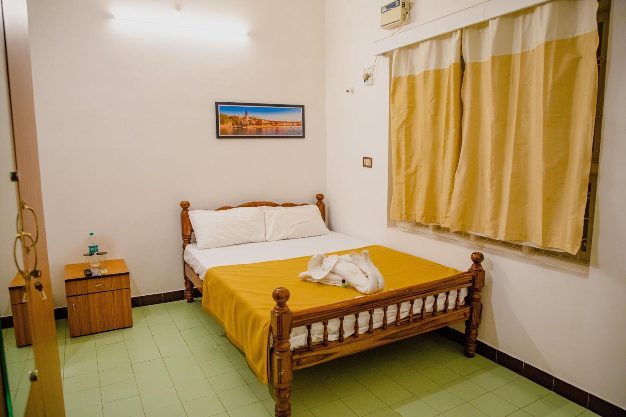 Maison Blanche Near Rock Beach Hotel Pondicherry Luaran gambar