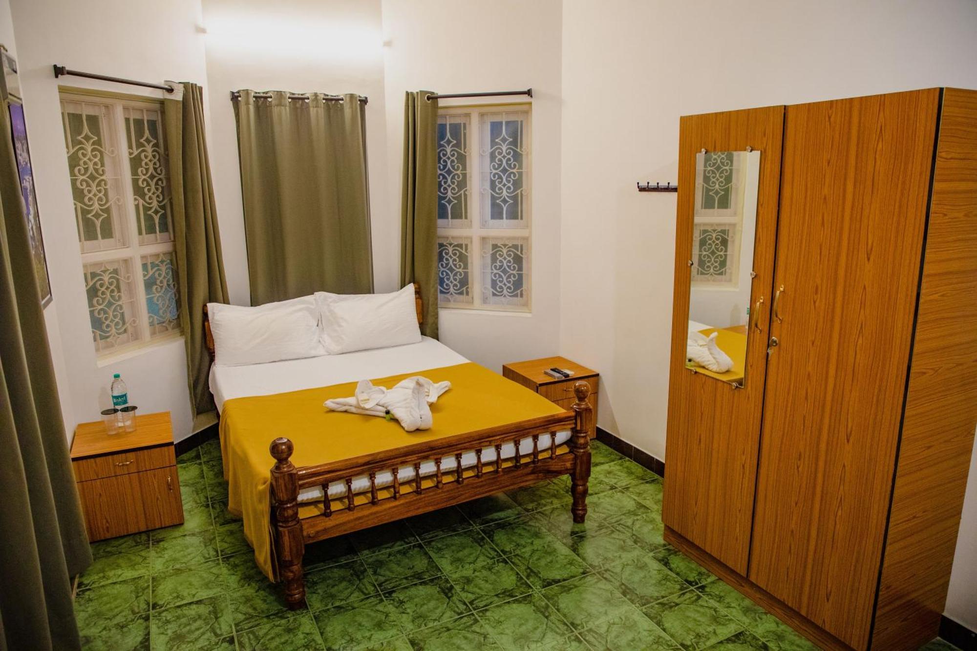 Maison Blanche Near Rock Beach Hotel Pondicherry Luaran gambar
